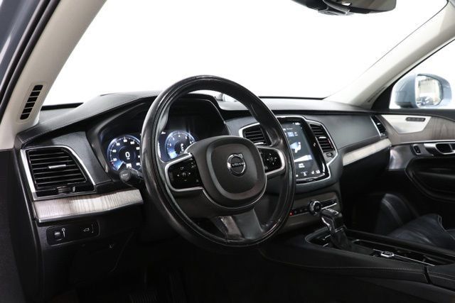 Used 2020 Volvo XC90 T6 Inscription AWD/4WD image 16