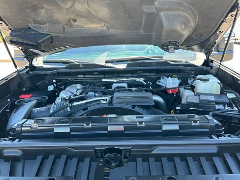 Used 2024 Chevrolet Silverado 2500 LTZ w/ LTZ Convenience Package AWD/4WD image 30