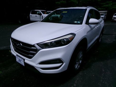 Used 2017 Hyundai Tucson SE w/ SE Popular Package 02 AWD/4WD image 4