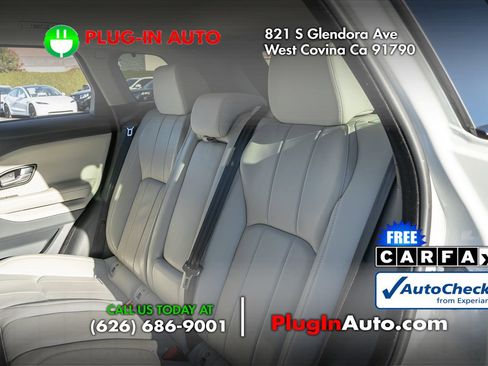 Used 2017 Land Rover Range Rover Evoque SE image 10