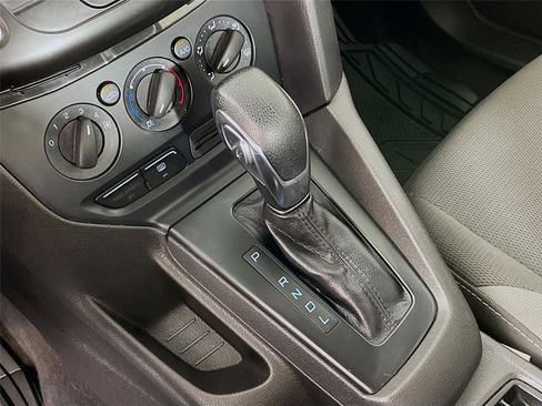 Used 2013 Ford Focus S FWD image 20