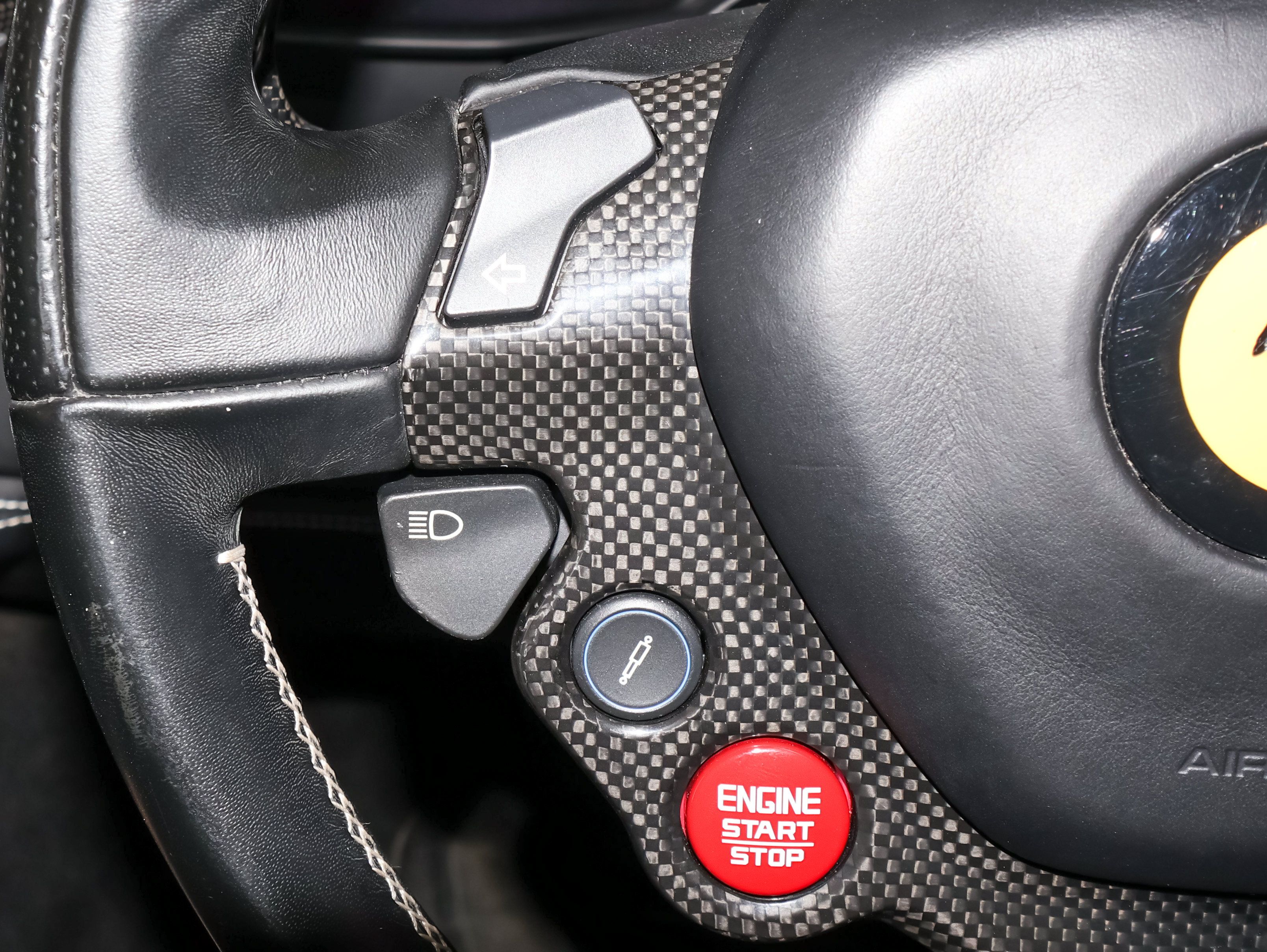 Used 2016 Ferrari 488 GTB RWD image 24