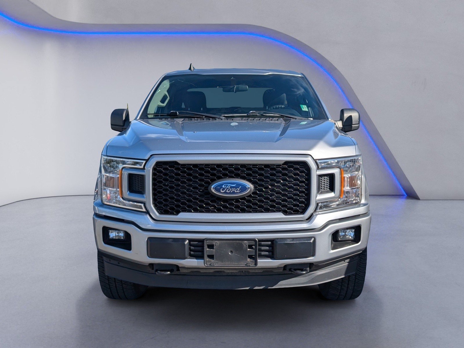 Used 2020 Ford F150 XL w/ Equipment Group 101A Mid AWD/4WD image 3