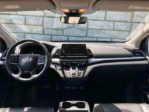 Used 2025 Honda Odyssey Elite image 10
