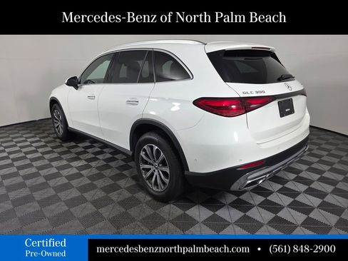 Used 2024 Mercedes-Benz GLC 300 4MATIC image 4
