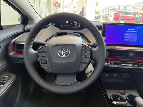 Certified 2025 Toyota Prius Plug-In Hybrid image 7