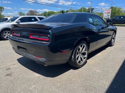 Used 2016 Dodge Challenger R/T Plus RWD image 3