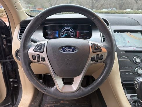 Used 2018 Ford Taurus SEL w/ Equipment Group 201A image 13