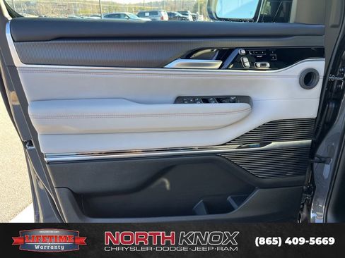 New 2026 Jeep Grand Wagoneer Summit w/ Rear Seat Video Group I AWD/4WD image 5