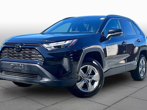 Used 2025 Toyota RAV4 XLE FWD image 1