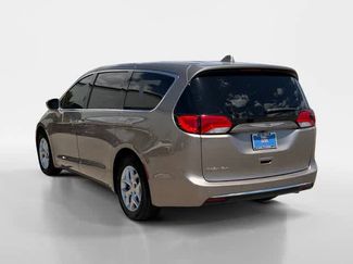 Used 2018 Chrysler Pacifica Touring Plus w/ Tire & Wheel Group FWD video 3