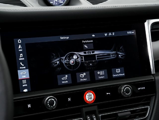 Certified 2026 Porsche Macan AWD/4WD image 19