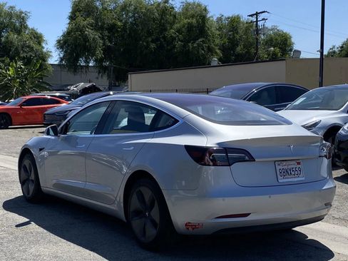 Used 2017 Tesla Model 3 Long Range RWD image 2