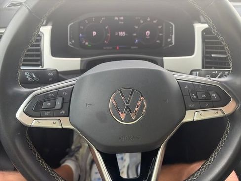 Used 2022 Volkswagen Atlas Cross Sport SE w/ Panoramic Sunroof Package FWD image 21