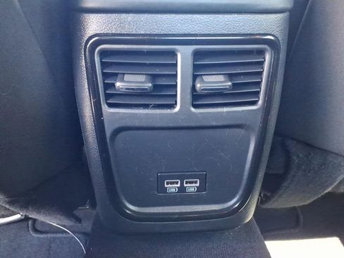 Used 2022 Dodge Charger SXT w/ Blacktop Package AWD/4WD image 13