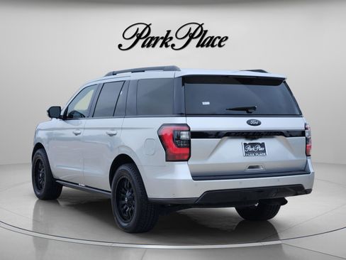 Used 2019 Ford Expedition Limited w/ Equipment Group 303A AWD/4WD image 3