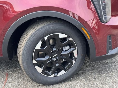 New 2025 Kia Sorento S image 7