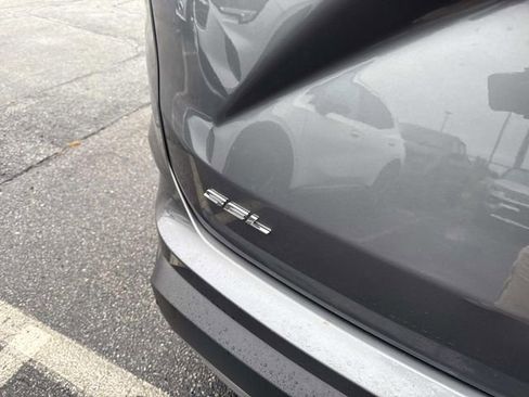 Used 2024 Ford Edge SEL image 5