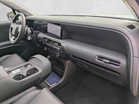 New 2026 Hyundai Palisade Limited FWD image 24