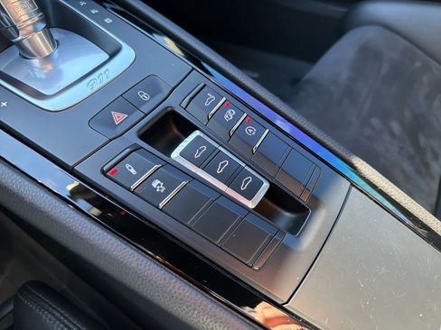 Used 2018 Porsche 911 Carrera T image 21