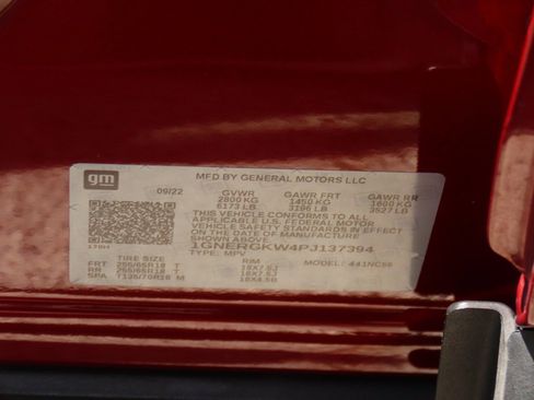 Used 2023 Chevrolet Traverse LT image 31