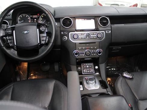 Used 2016 Land Rover LR4 HSE LUX AWD/4WD image 2