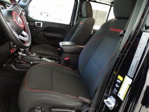 Certified 2022 Jeep Wrangler Unlimited Rubicon w/ Xtreme Recon 35" Tire Package image 2