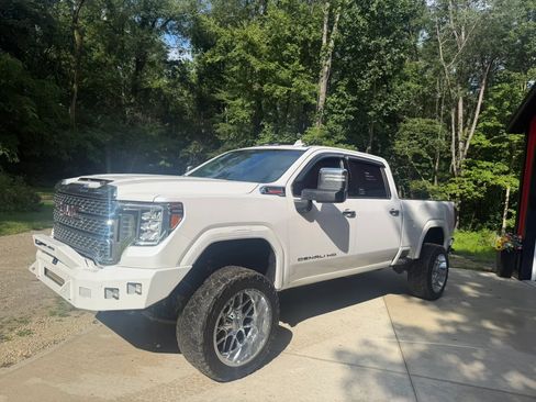 Used 2022 GMC Sierra 2500 Denali AWD/4WD image 4