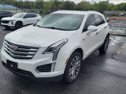 Used 2017 Cadillac XT5 Premium Luxury w/ LPO, Wheel Lock Package FWD image 2
