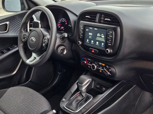 Used 2021 Kia Soul S image 28