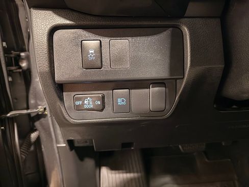 Used 2023 Toyota Tacoma SR AWD/4WD image 15