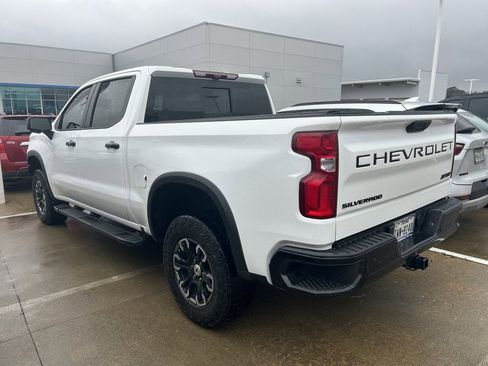 Used 2024 Chevrolet Silverado 1500 ZR2 w/ Technology Package image 8