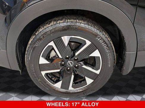 Certified 2025 Nissan Kicks SV w/ SV Premium Package AWD/4WD image 11