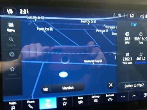 Used 2025 Ford F150 Lariat w/ Equipment Group 501A Mid AWD/4WD image 3
