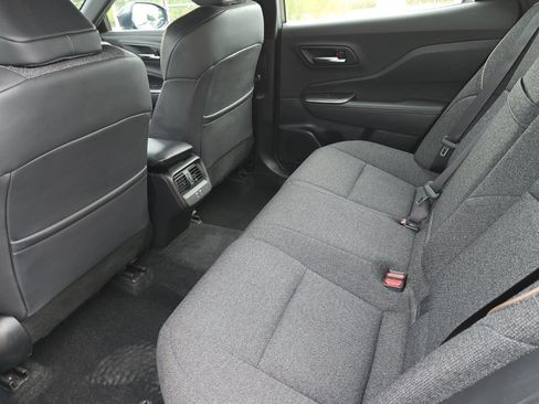 Used 2023 Toyota Crown AWD/4WD image 11