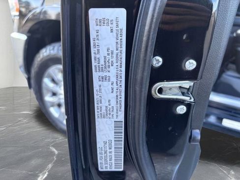 Used 2022 RAM 3500 Limited AWD/4WD image 31