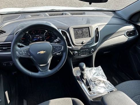Used 2024 Chevrolet Equinox LT FWD image 7