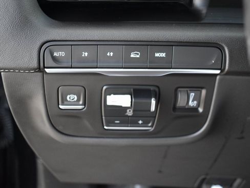 Used 2023 Cadillac Escalade ESV Sport image 10