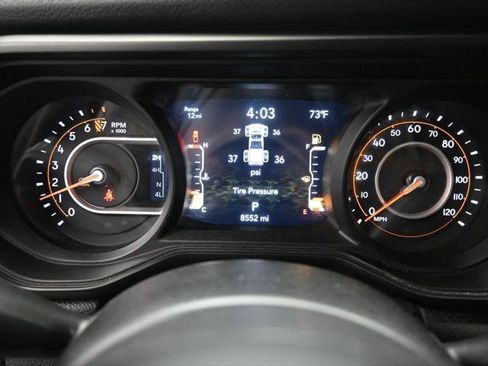 Certified 2024 Jeep Gladiator Sport image 3