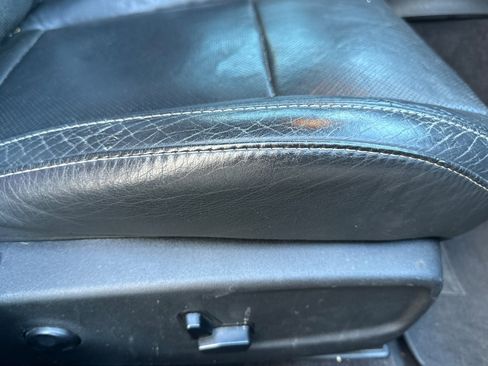 Used 2016 Dodge Charger SRT w/ Harman/Kardon Audio Group RWD image 22