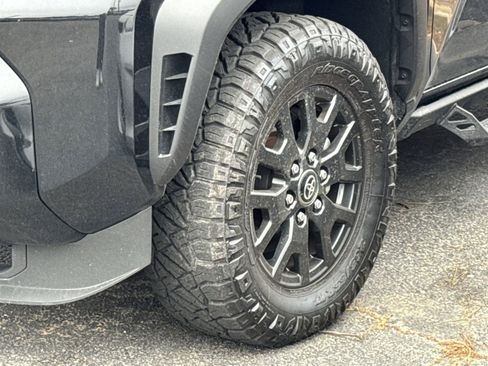 Used 2025 Toyota 4Runner SR5 image 10