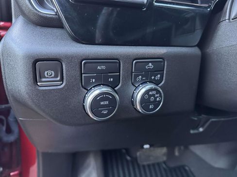 Used 2023 GMC Sierra 1500 Elevation image 28