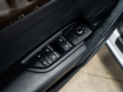 Used 2019 Audi Q5 2.0T Premium image 32