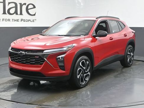 New 2026 Chevrolet Trax RS w/ Driver Confidence Package FWD image 7