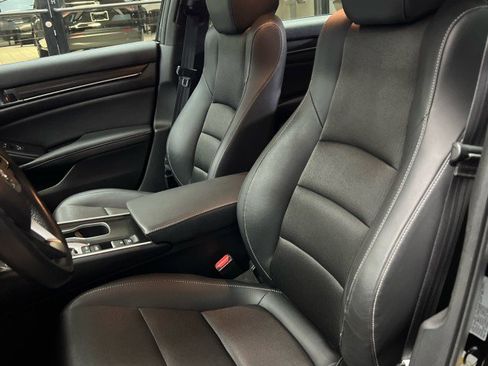 Used 2022 Honda Accord Sport image 8