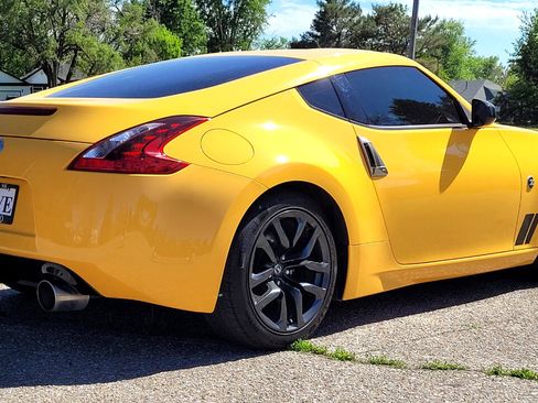 Used 2018 Nissan 370Z Coupe w/ Z34 Heritage Edition - Yellow image 6