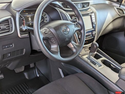 Used 2019 Nissan Murano S image 10