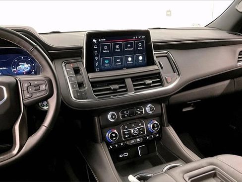 Used 2024 GMC Yukon AT4 image 6