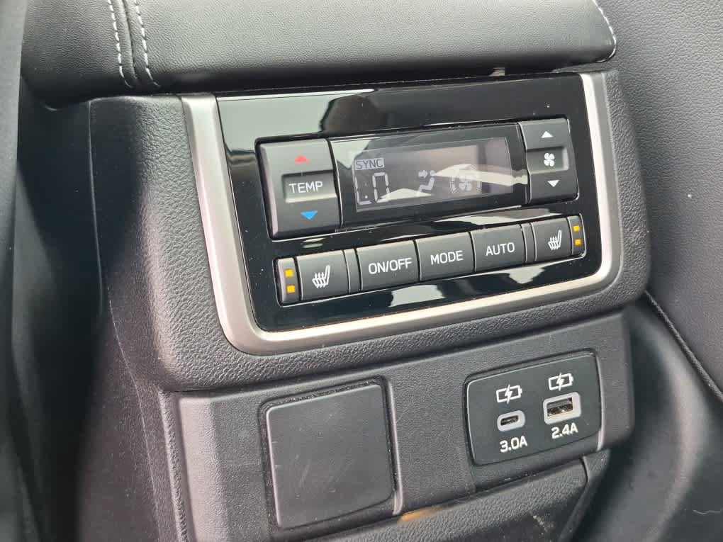 Used 2023 Subaru Ascent Limited w/ Technology Package AWD/4WD image 11