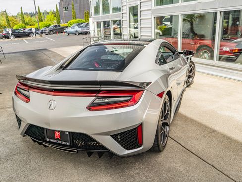 Used 2018 Acura NSX AWD/4WD image 6